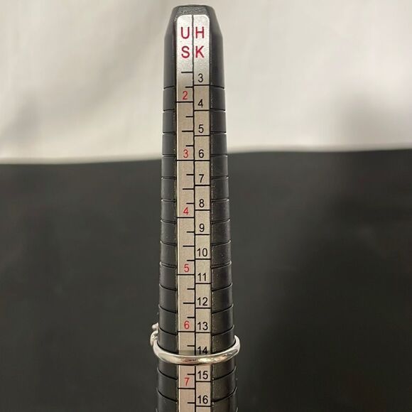 Ring with green gem in the middle - Picture 6 of 7